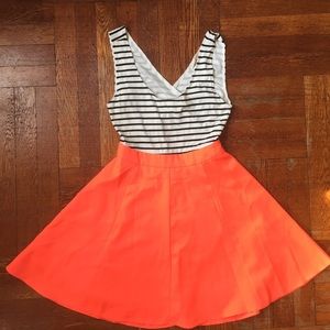 GUESS fit & flare coral/striped summer dress